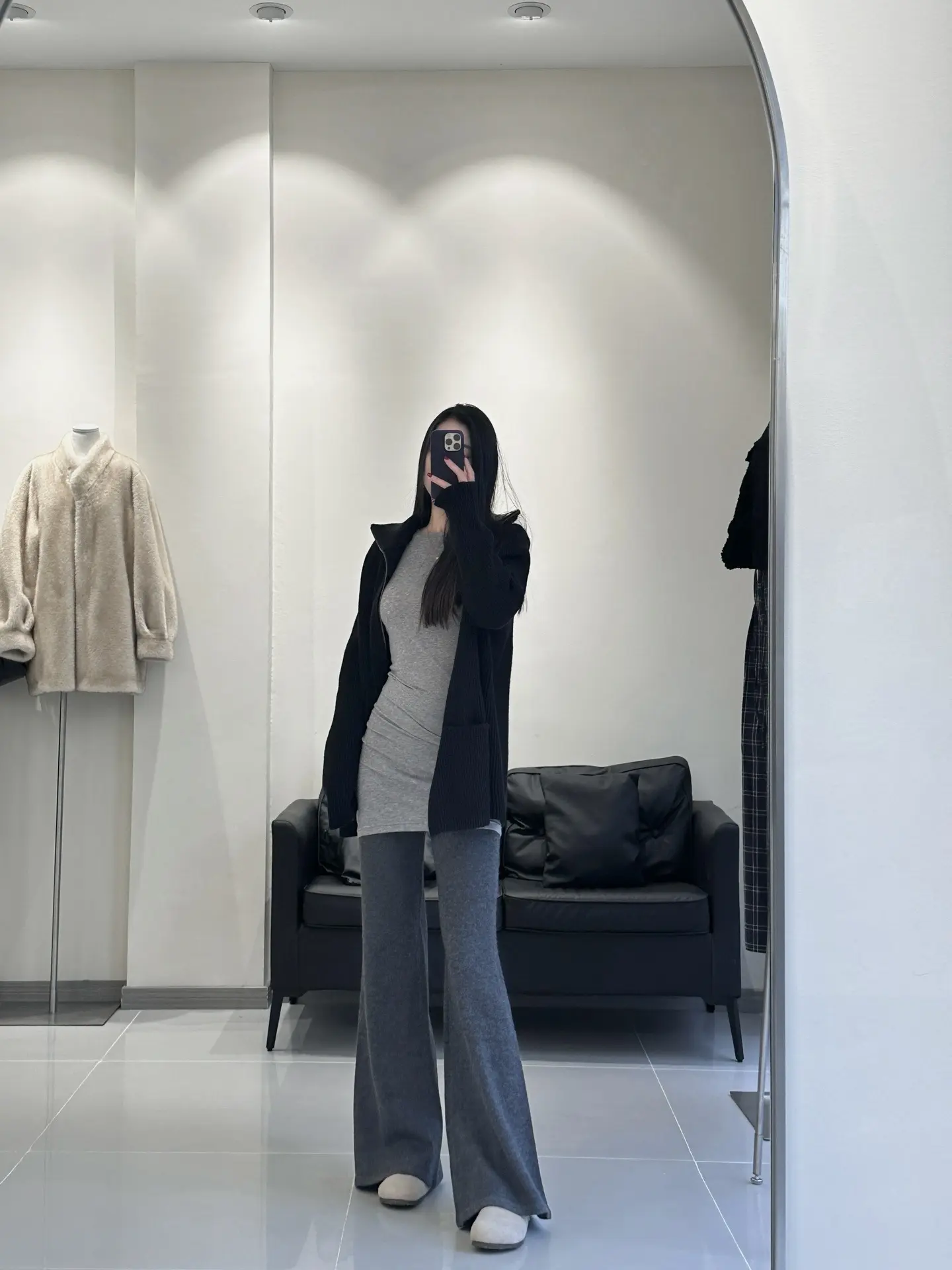 以前她们说我眼瞎的时候 我恨不得告诉所有人你的好 现在我不说 我承认