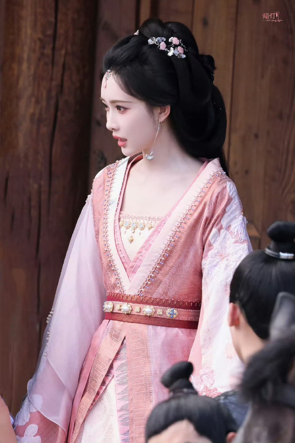 女星粉衣古装造型大赏 