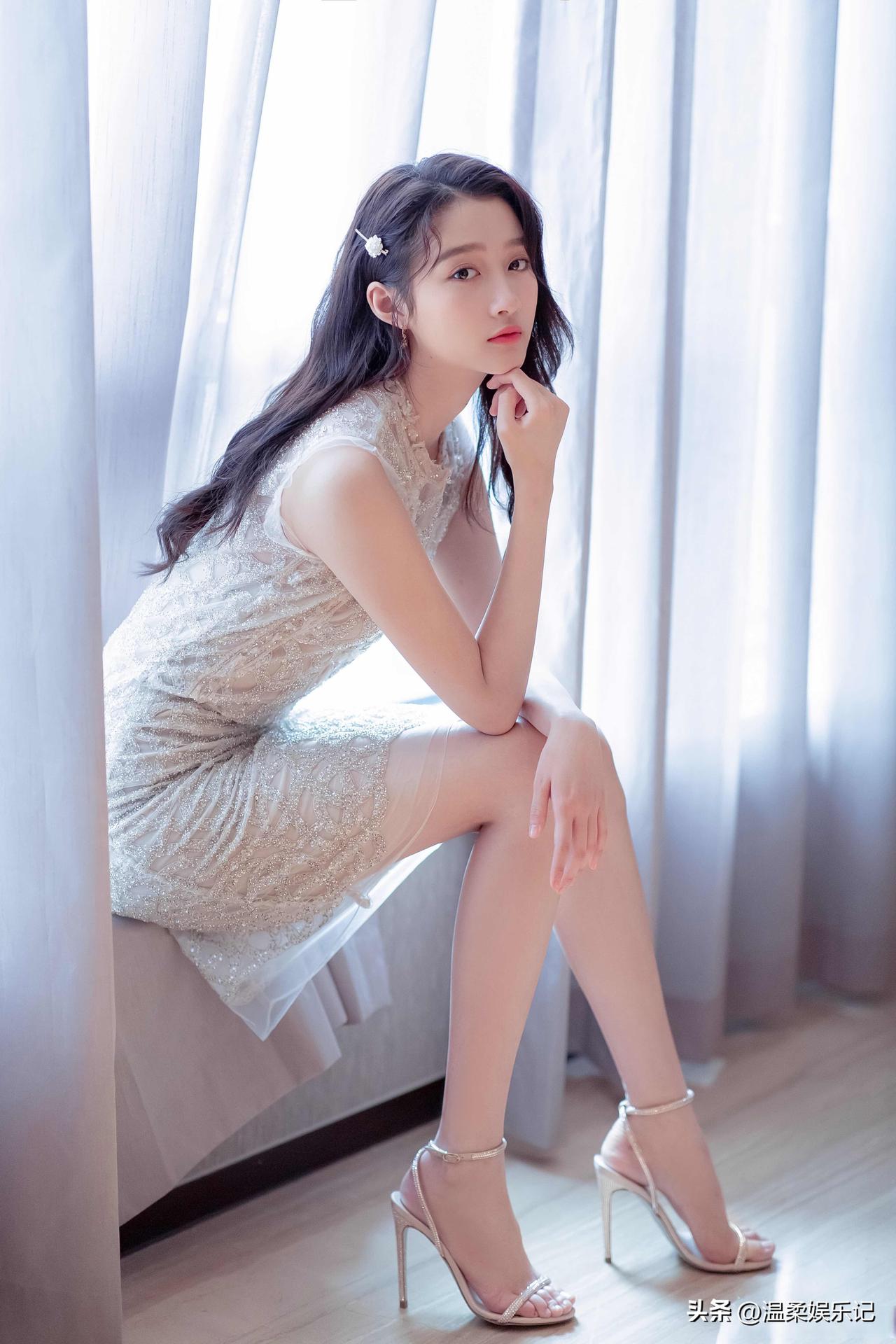 关晓彤清纯圣女，遇到这样的小仙女一定要好好珍惜！