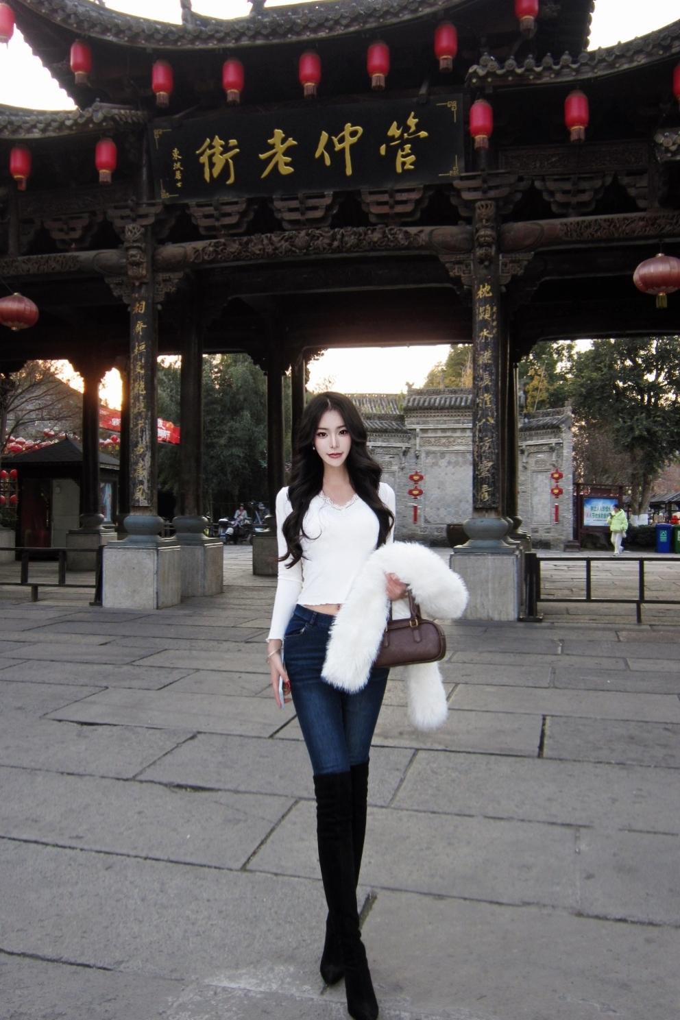 我本将心向明月 奈何明月照沟渠