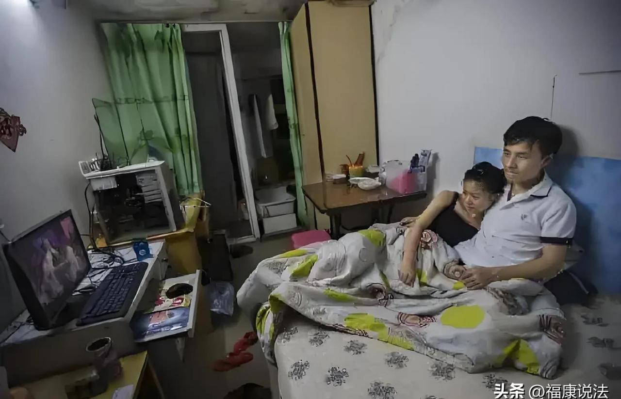 宁夏银川，男子和女友在出租屋发 生
关系，偷拍了二人的不雅视频，9个月后，女友