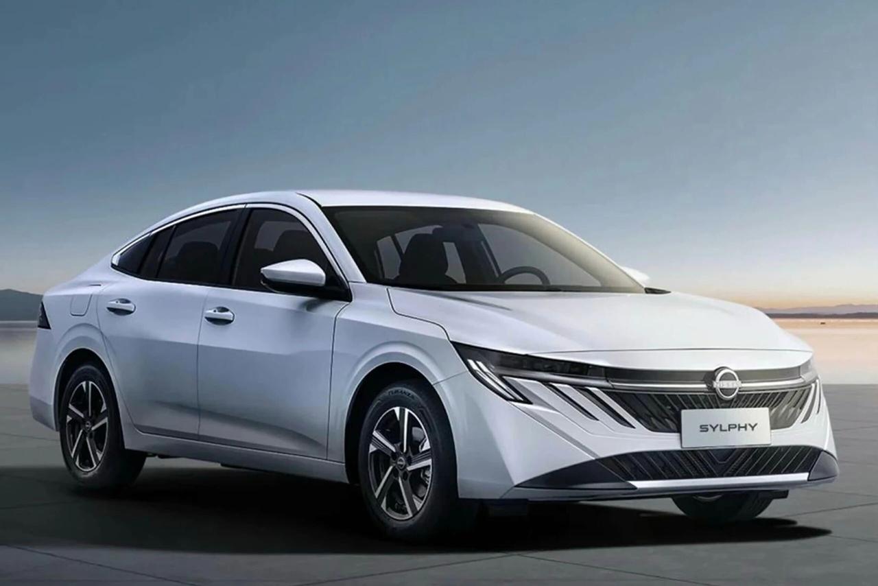 无论是十四代轩逸还是十五代轩逸，它的内饰依旧还是那么好看。就家用来说，这车真的没