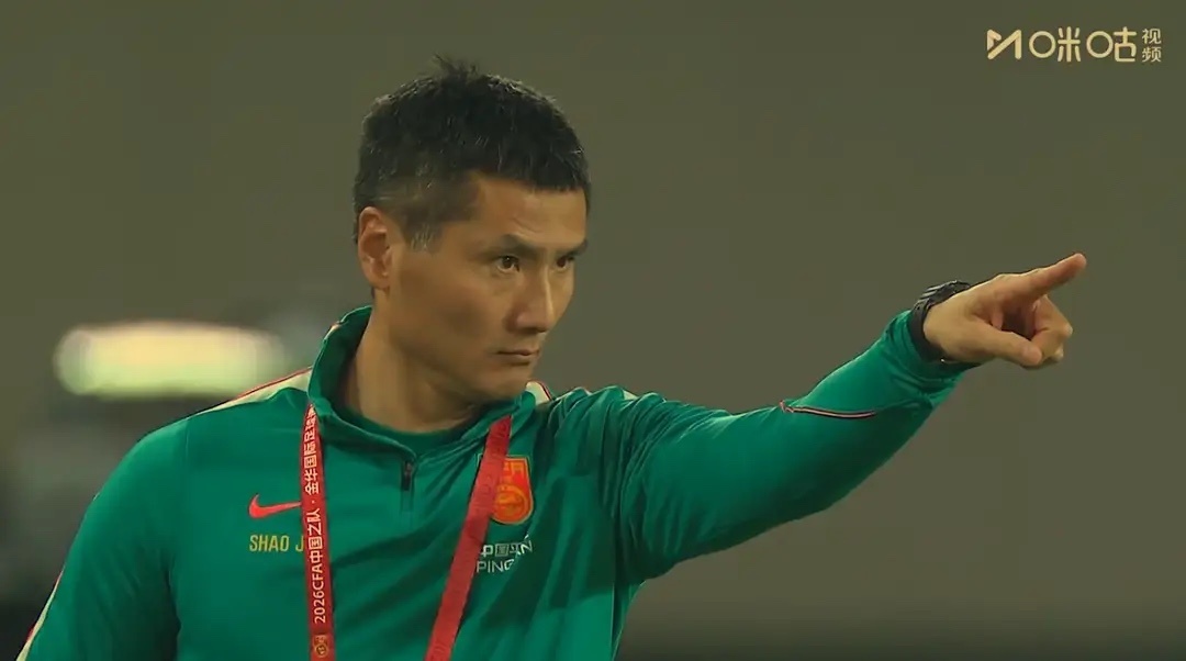 瑕不掩瑜！罕见：国足数据全面碾压泰国队，如强队踢弱旅先赢新加坡，再平泰国队，邵佳