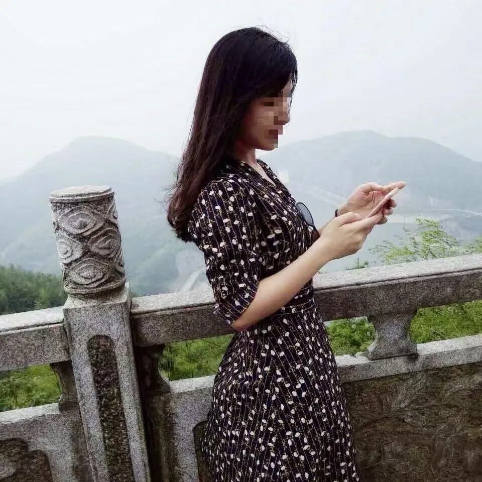 男子杀妻装行李箱抛尸被判无期【女子被丈夫杀害抛尸，丈夫一审被判无期徒刑，女方父亲