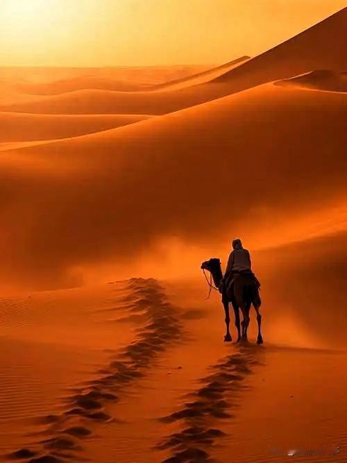 上联：黄沙漫漫天涯路，诚邀下联？‌大漠灿灿万里遥。