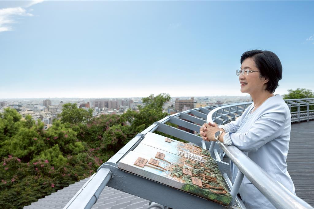 王惠美引用黄仁勋说法 吁823投"同意核三延役"。
核三是否延役,将在明日进行公