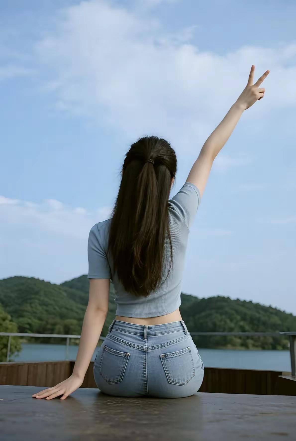 只要你肯多撒些盐
菜就必定会咸
只要你甘愿倾尽全心去爱一个人
就难免会泪流满面！