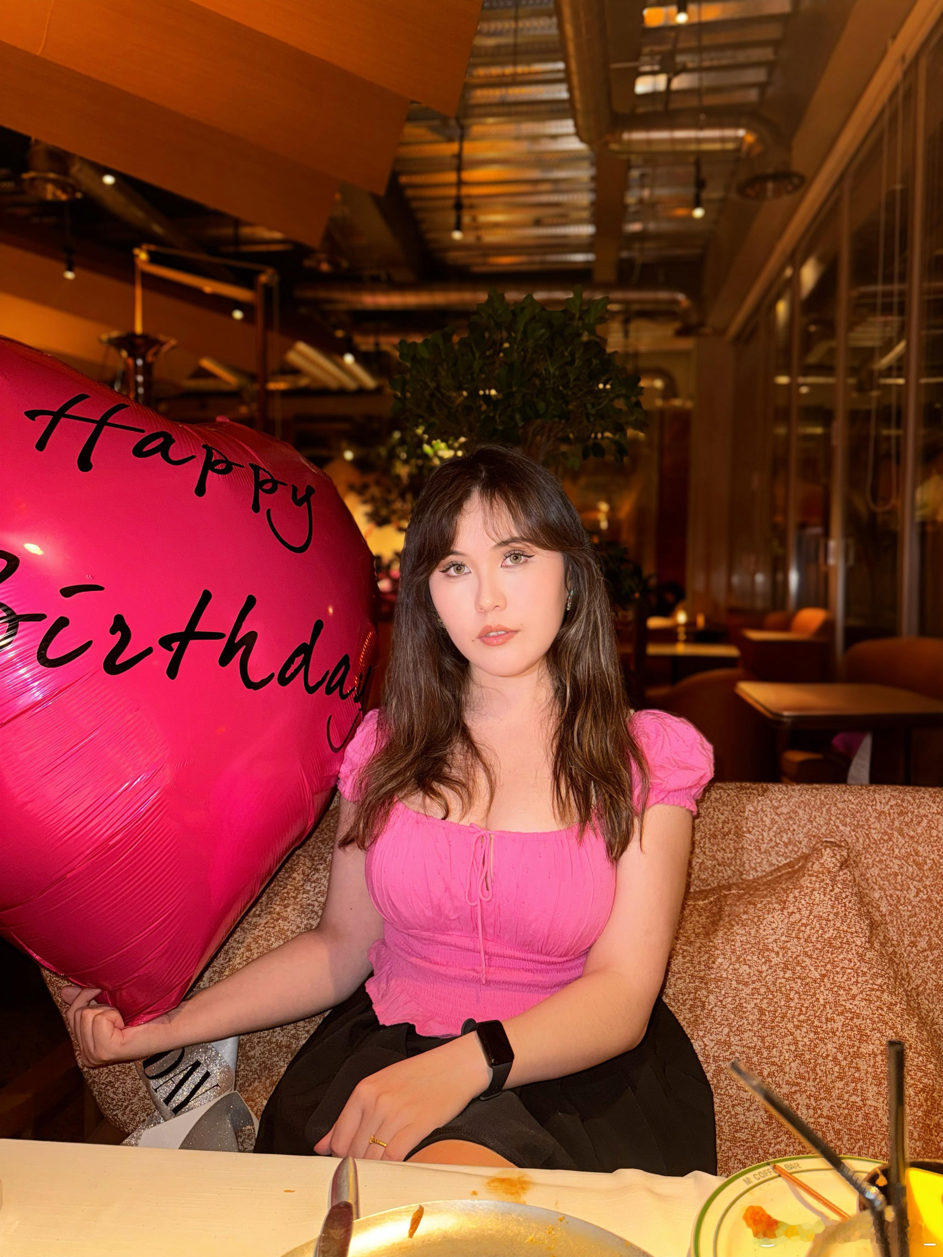 本巨蟹公主过生日啦哇咔咔[哈哈]💖🧁💖 ​​​