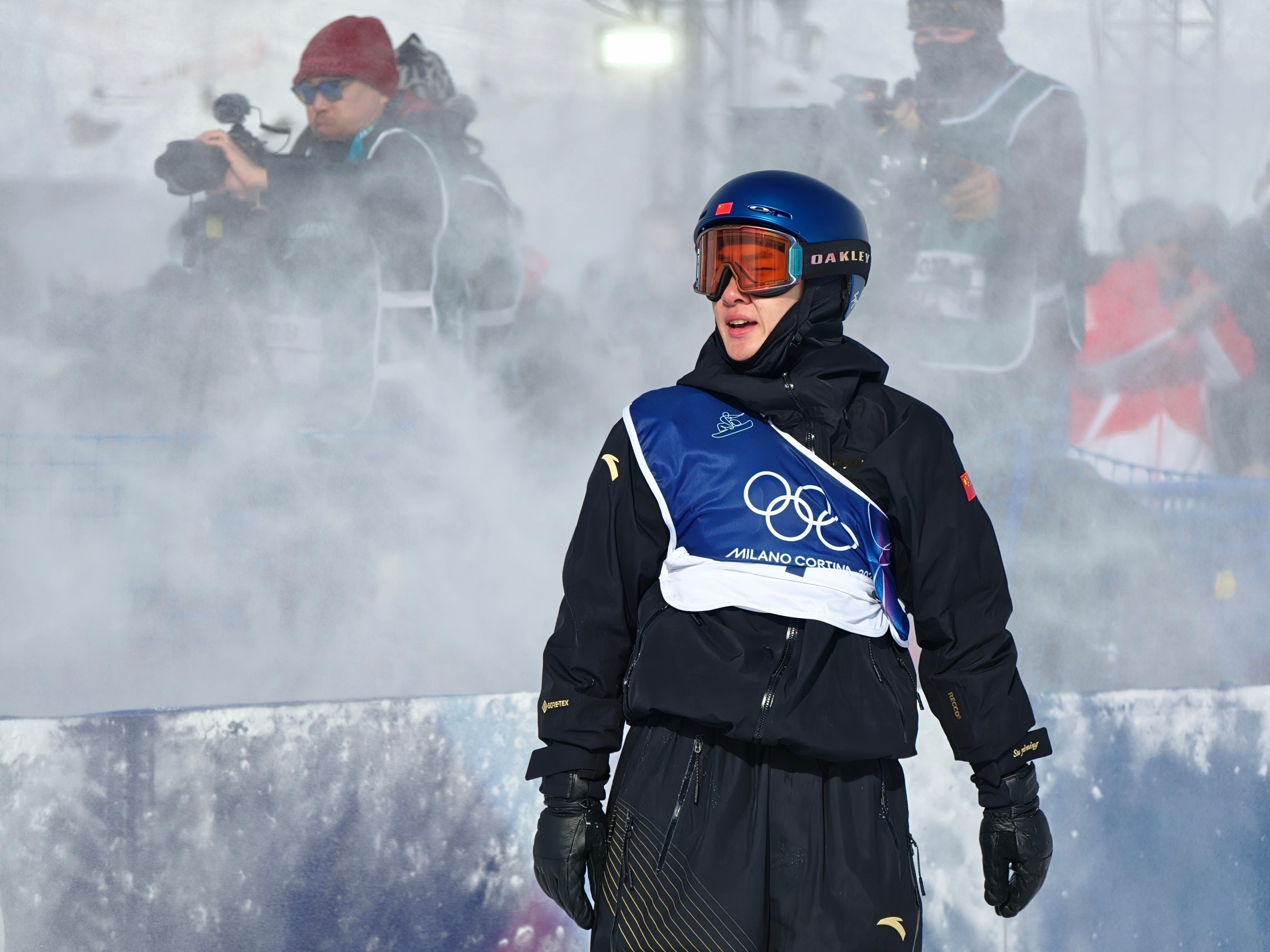 米兰冬奥会咱们盼首金一度盼得有点担忧，虽然早就不再是唯金牌论的时代，但总还是希望