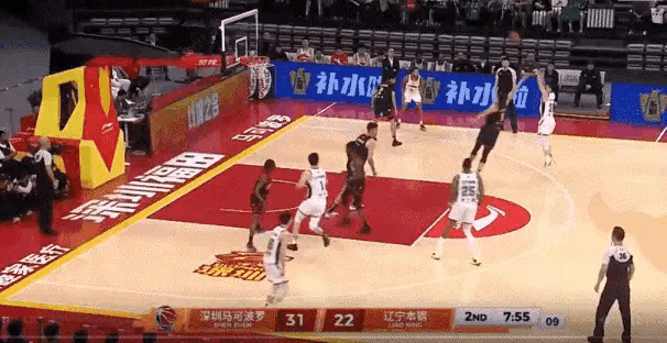 辽宁本钢球星付豪真是笑死人了！在今天辽宁本钢客场挑战深圳马可波罗的比赛中，当时比