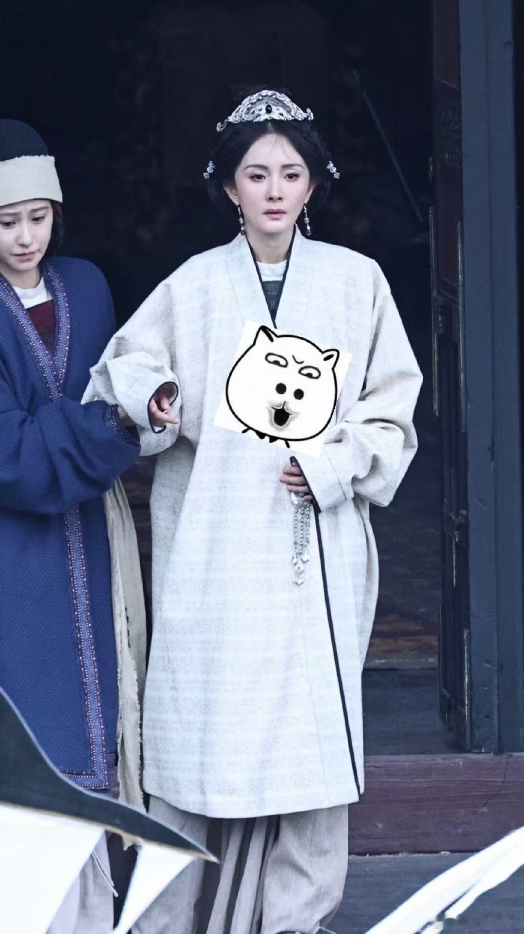 杨幂丧服造型路透杨幂丧服造型路透有！杨幂江山大同丧服路透