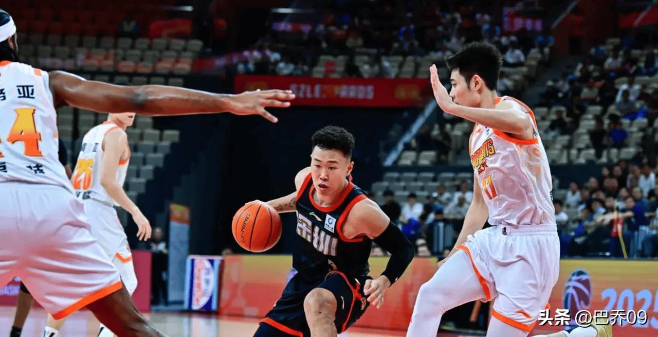 广厦塔克三双胡金秋高效砍分胜天津 贺希宁超神命中率率深圳轻取江苏
 
广厦102