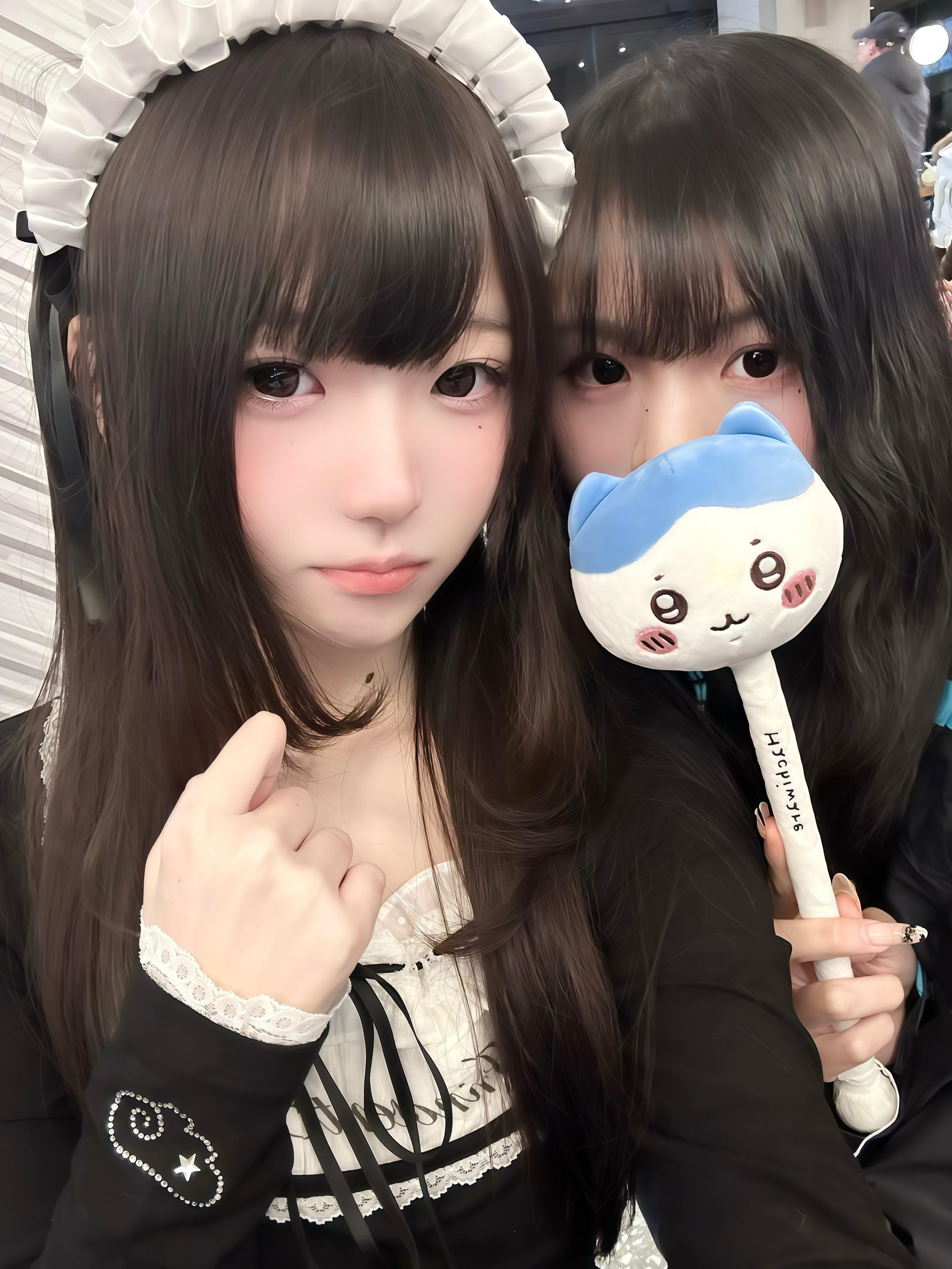 谢谢你带我出来玩 给我拍漂亮的照片 把我喂得饱饱的 情绪好好的 跟你在...