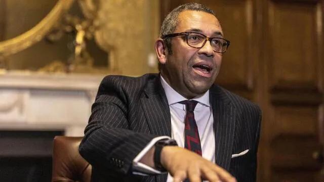 来劲了？！日前，英国外交部长克莱弗利叫嚣道：“在与中方人员见面时，英方阐明了英国