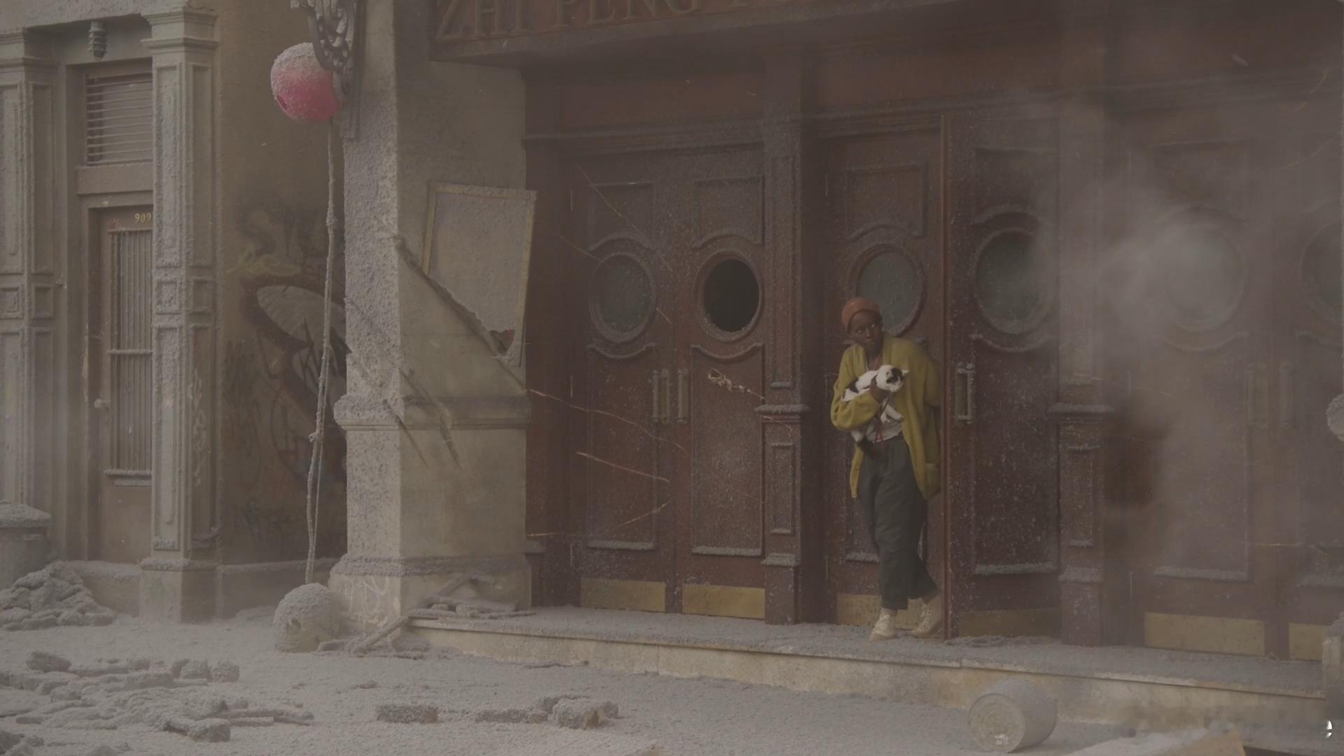 #好丧的惊悚片#当绝症遇上末日，就是要带着小猫创飞世界，勇敢起来不要退缩。 ​​