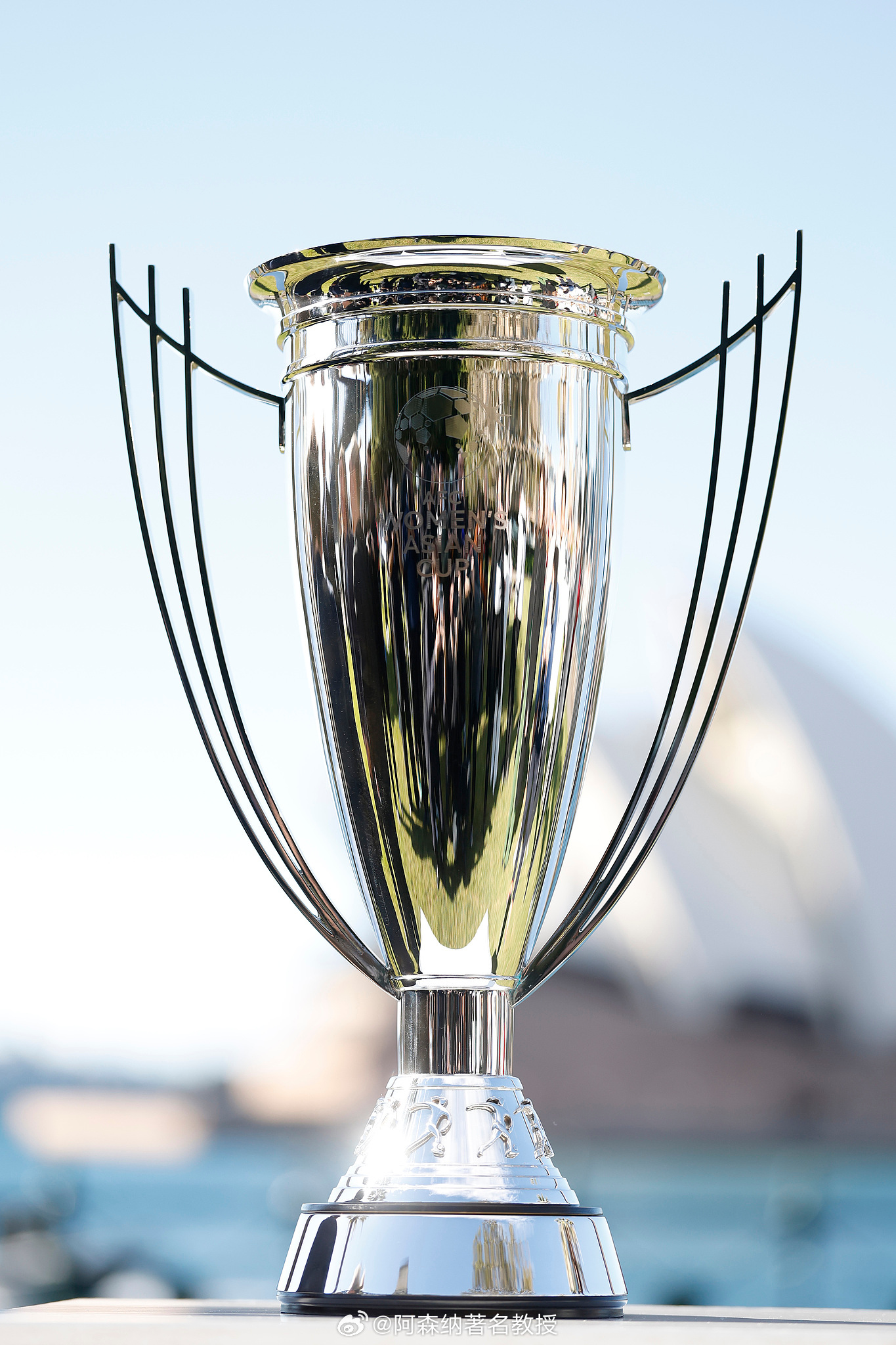 女足亚洲杯 中国裁判董芳雨将执法2026年亚足联女子亚洲杯揭幕战：澳大利亚对阵菲