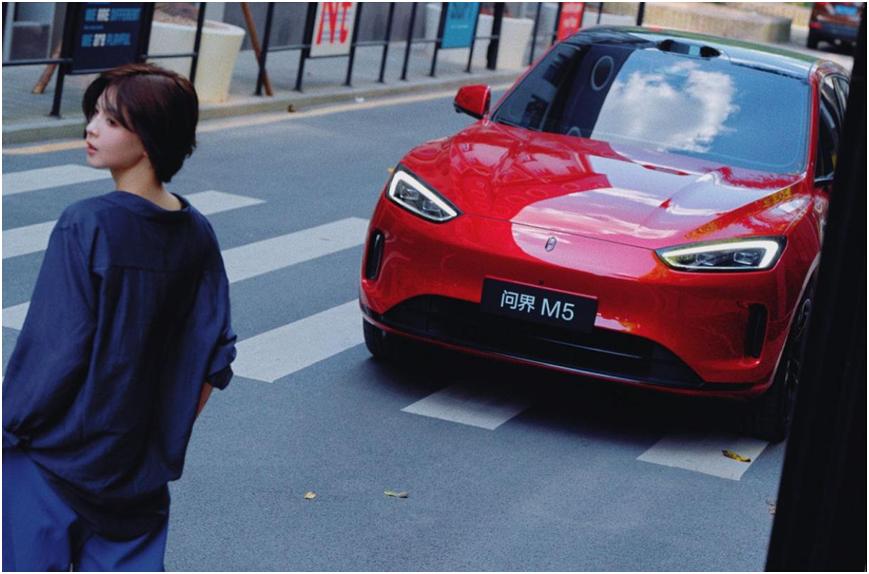 纠结Model Y？问界新M5 Ultra的辅助驾驶更适合中国宝宝
换车时在Mo