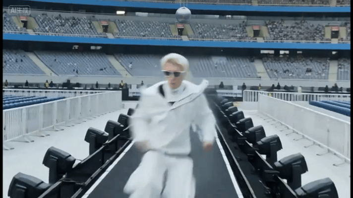 谢霆锋超级英雄上号了 这怎么不算是又看了一集漫威呢？网友用 AI 技术直接把谢霆