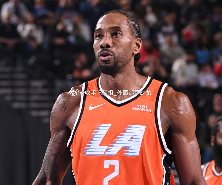 NBA常规赛，快船今日主场迎战活塞。前三节比赛中，伦纳德打出了统治级别的表现，他