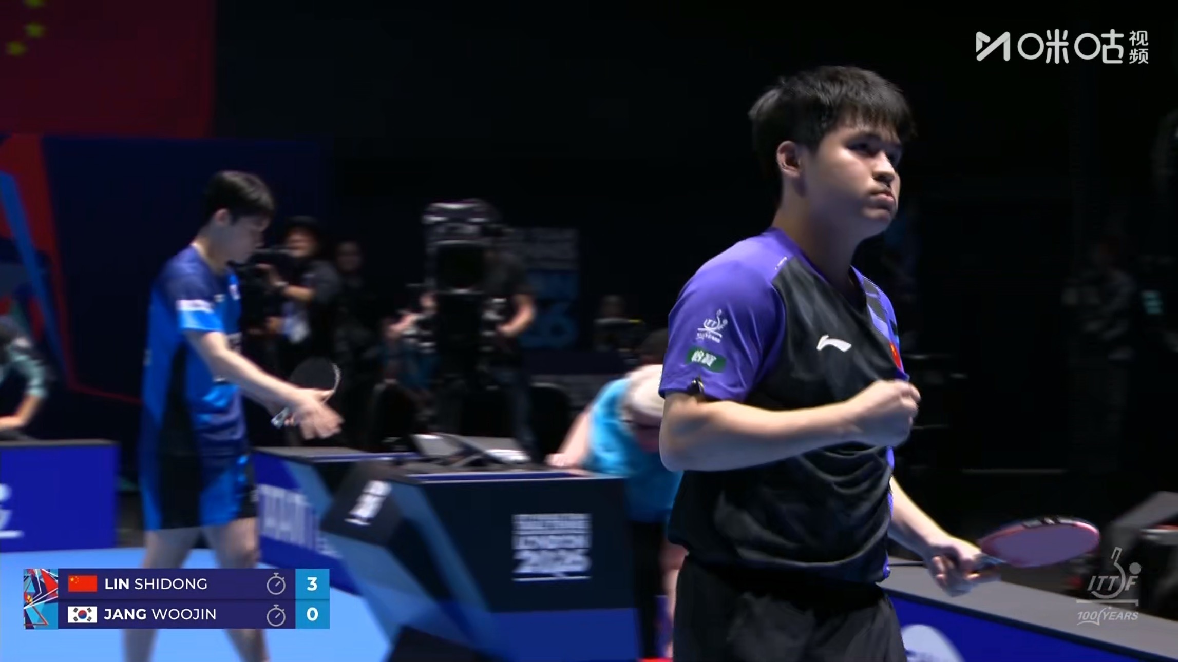 林诗栋3比0张禹珍(11-3，13-11，11-8)林诗栋vs张禹珍中国男团2比
