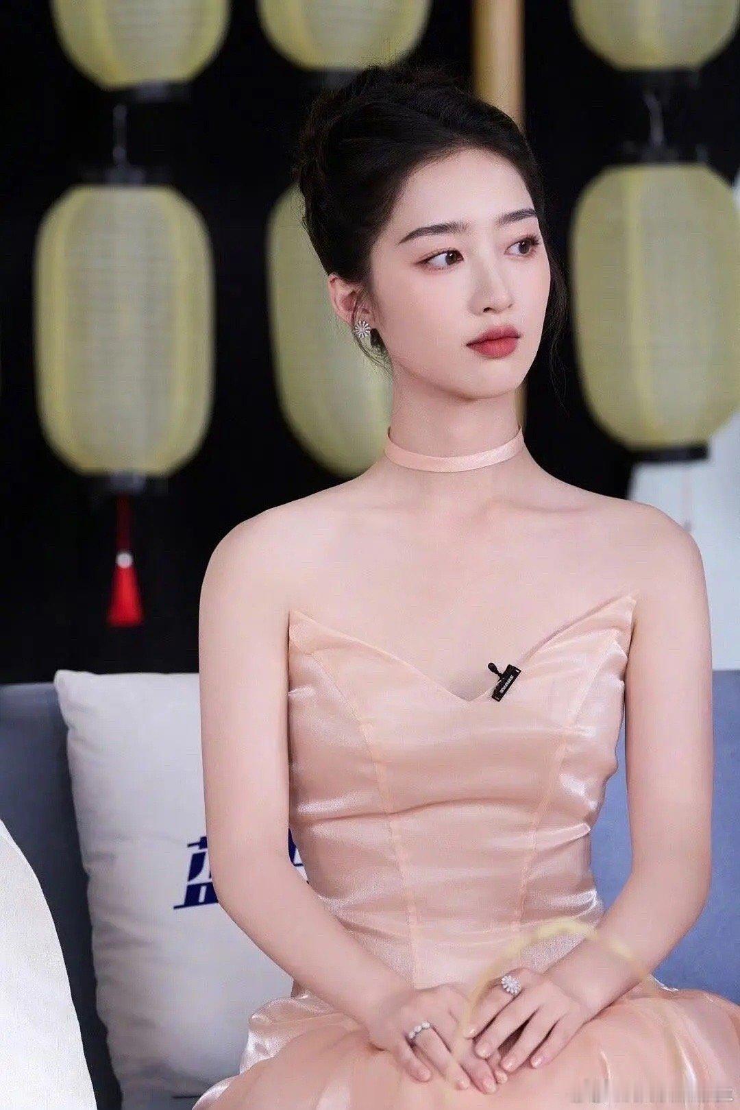 邓恩熙和王楚然🆚谁美？ ​​​