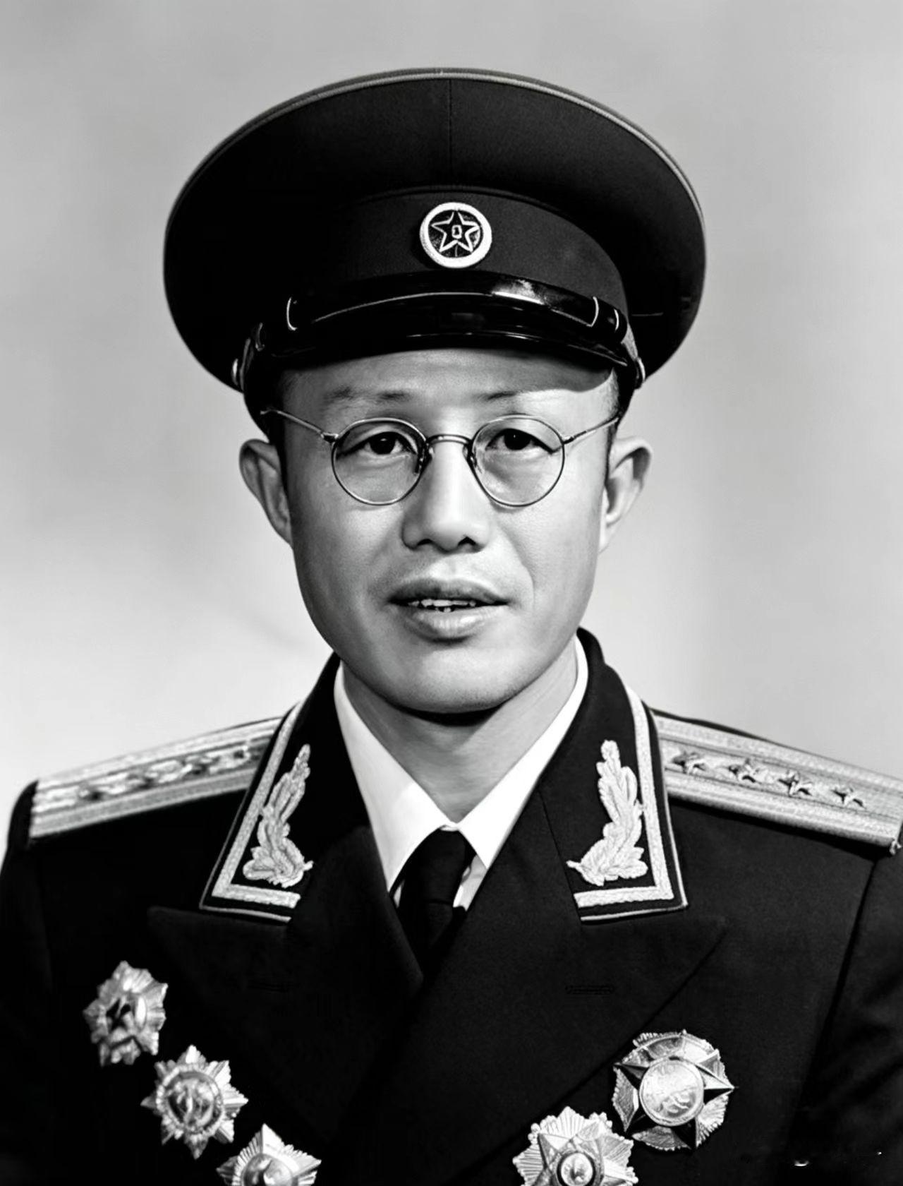 中国人民解放军开国将校名录之第1534位，王星（1914.12一2009.10.