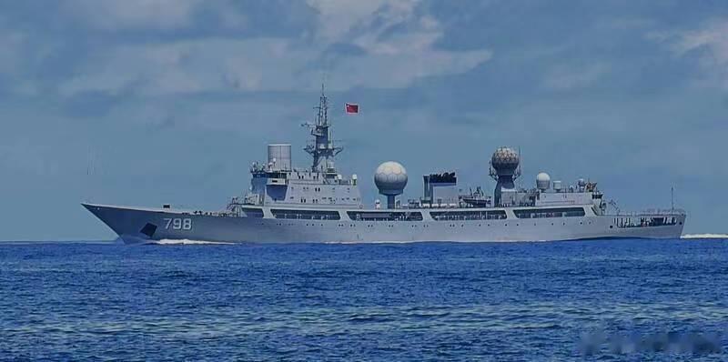 因为有了815A型电子侦察船“玉衡星舰”（舷号798）的参与，个人感觉东部战区这