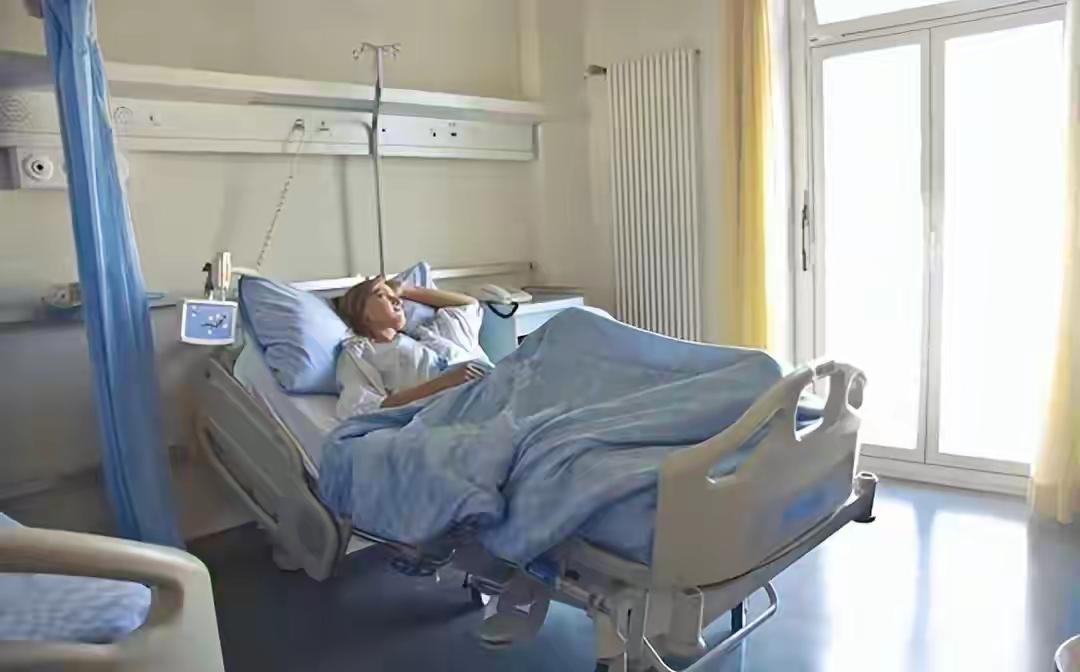 手术教学误直播，患者隐私遭围观：医疗伦理的数字困境

2026年2月2日，陕西中