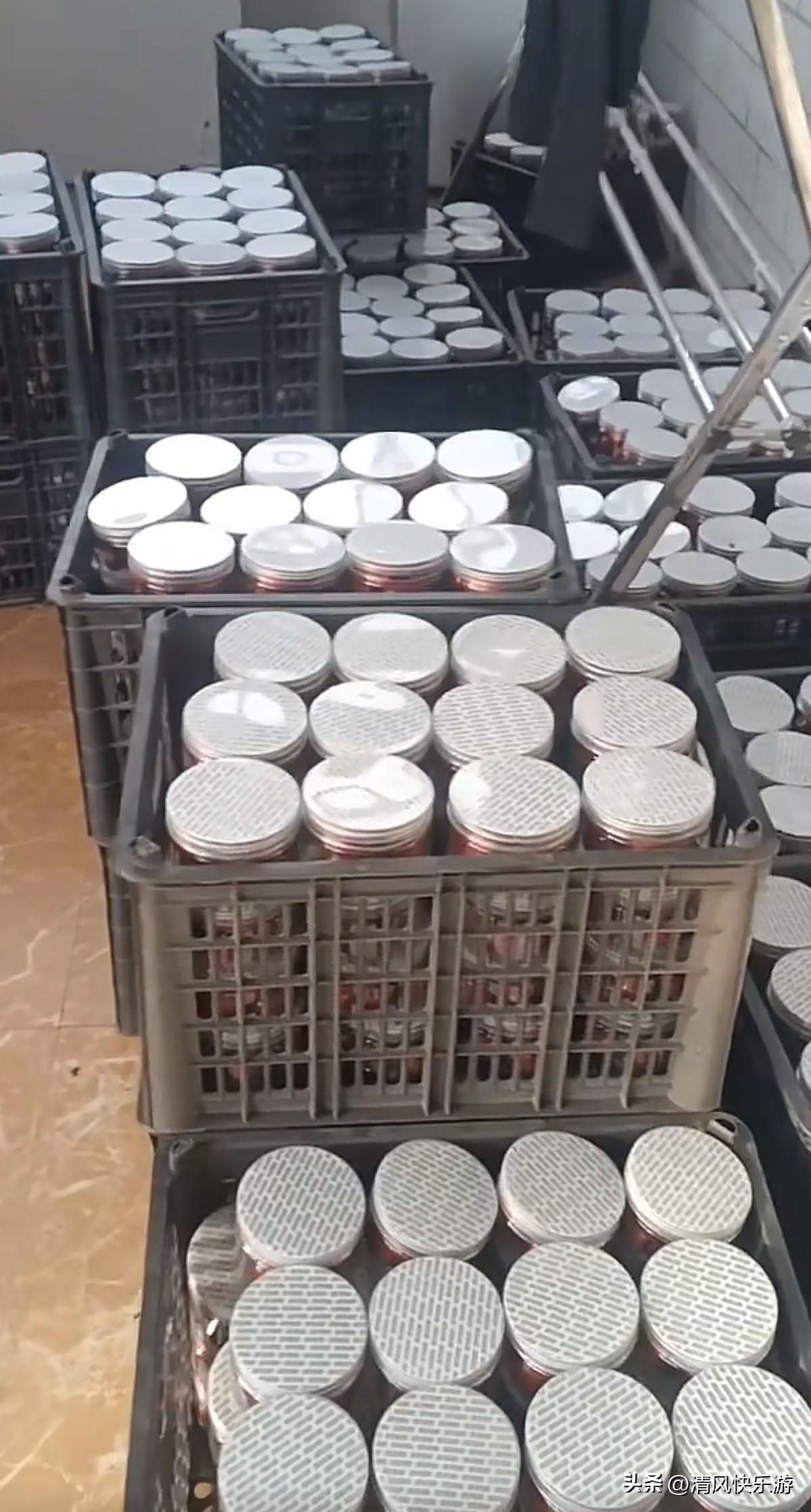 看看吧！一个人在家做电商的辛苦，早上五点半就起床了，昨晚订单量又突破了400单，