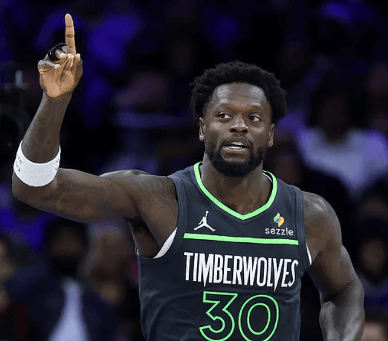 ESPN预测明日比赛：鹈鹕胜率27.6%，森林狼胜率72.4%