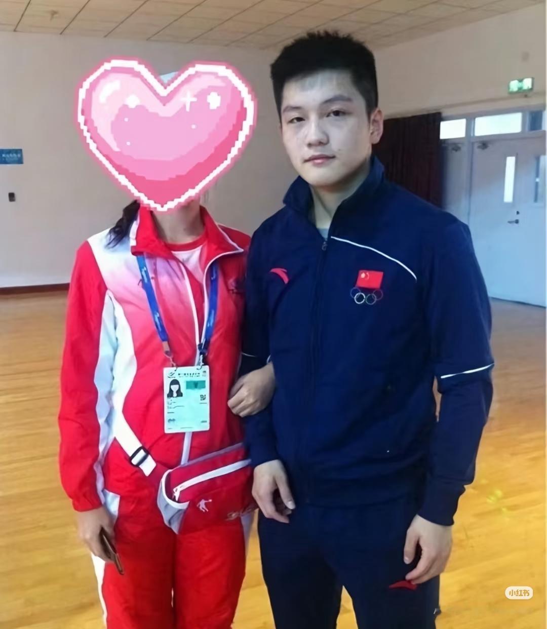 那时候的球迷可真幸福啊，谁都能上手！
樊振东 小胖樊振东 考古 乒乓球