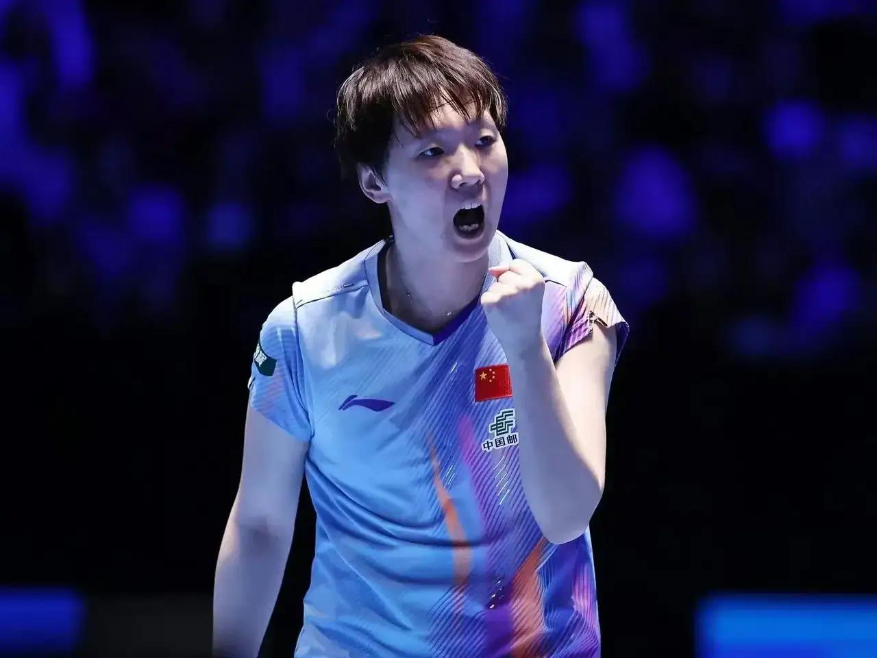 今日，WTT重庆冠军赛女单首轮爆出冷门，国乒女将世界排名第二的王曼昱竟然大比分0