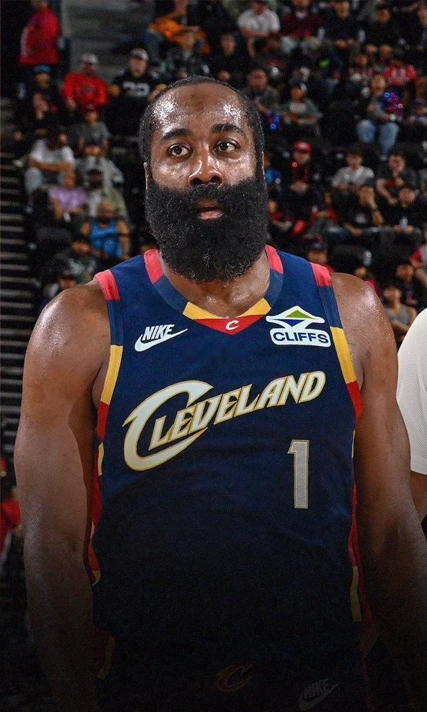 哈登加盟骑士 哈登六年换了五支球队，到骑士的目标更多是为了拿最后两年的保障续约合