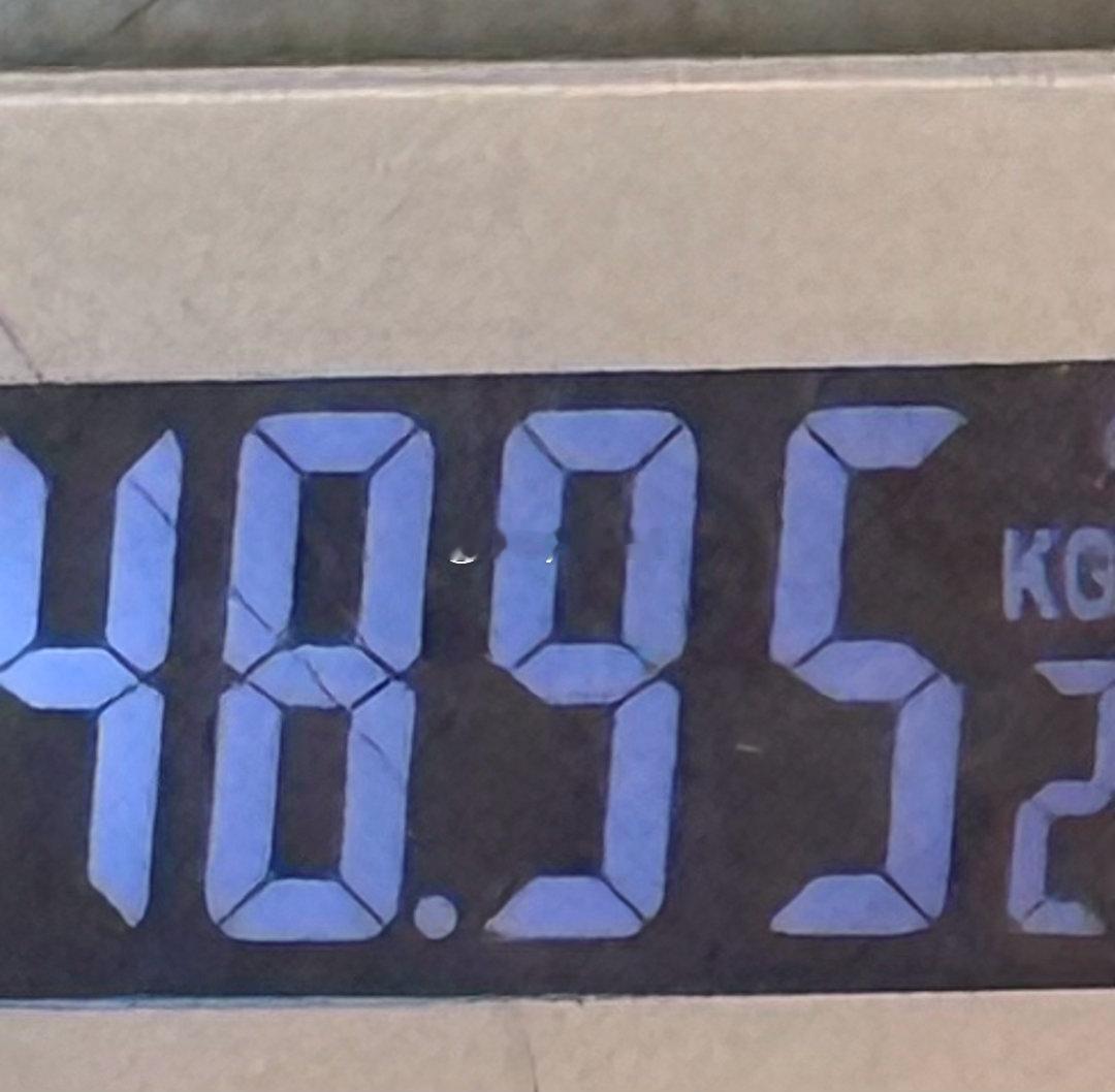 有实力就这样一直瘦一直瘦一直瘦直到80斤吧！ 