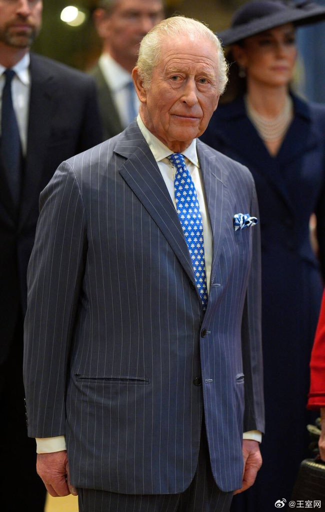 英国王室🇬🇧3月9日，查尔斯国王在英联邦日活动上佩戴他最爱的希腊品牌Thal