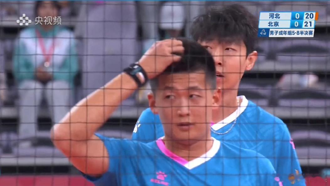 看来刘泽也是tfcc手腕难受 