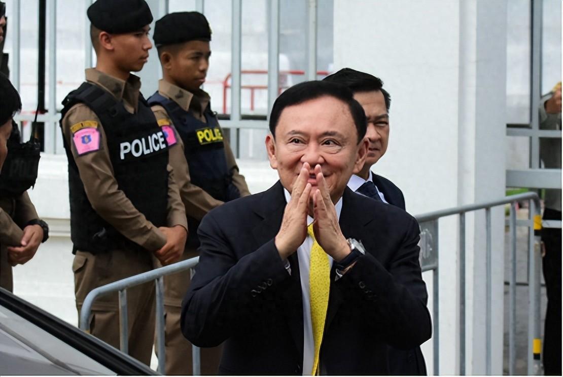 他信入狱还不是结局，泰国国王强势出手，给他信家族留下翻盘可能
 
从国外转了一圈