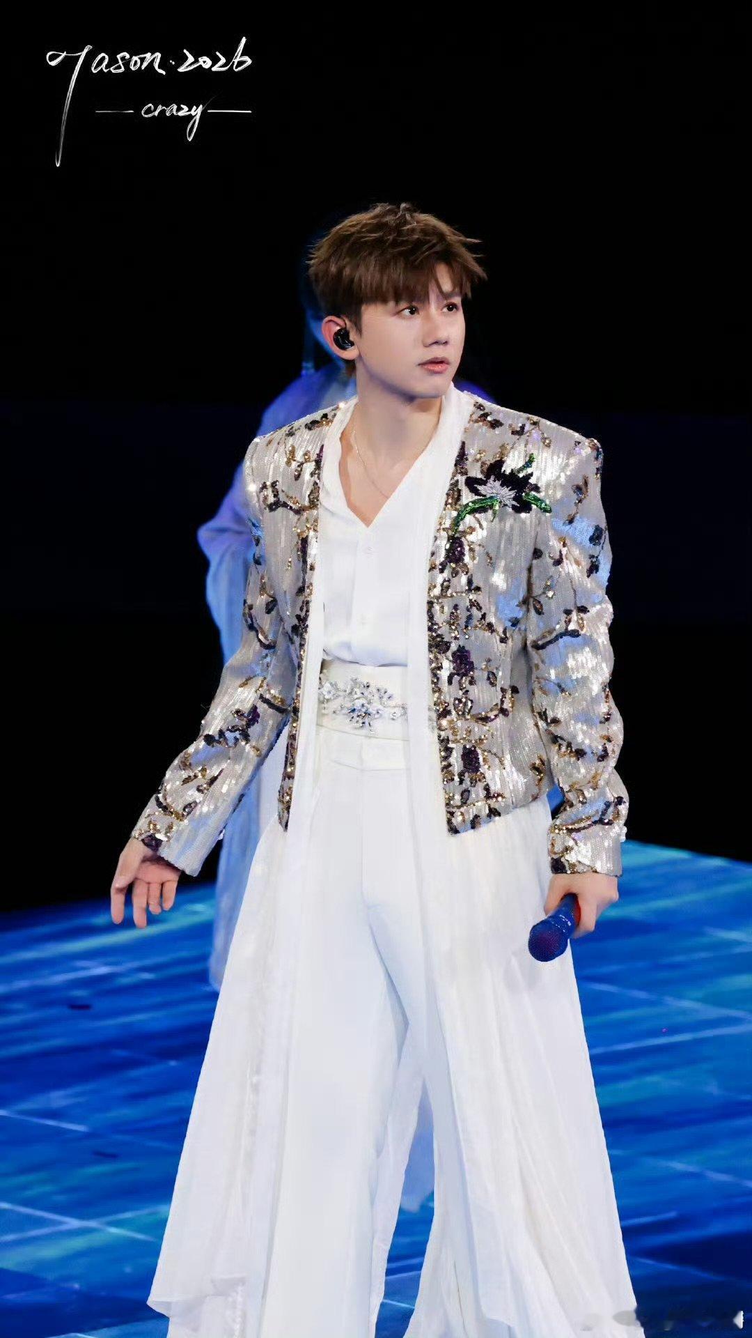 张杰演唱会歌单周周上新 张杰未LIVE巡回演唱会 新春演唱会第二周直接封神！新歌