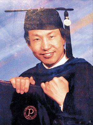 2006年，华裔核物理博士蒋国兵，从清华大学副教授，成了加拿大的一名油漆工。半年