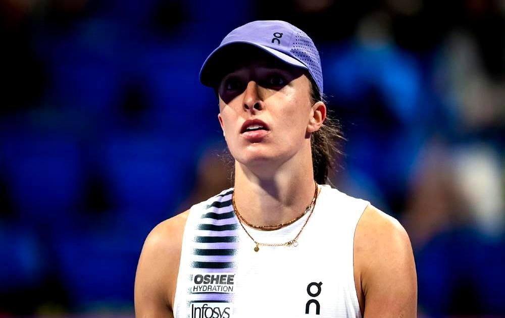 世界第二打排名187的资格赛选手，首盘27分钟轰出6-0，差点就输了。
 
这场