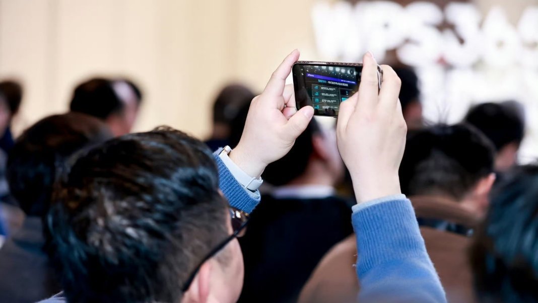 WPS365激活组织知识构建企业大脑完成知识抽取、图谱构建与质量监控，打造结构化