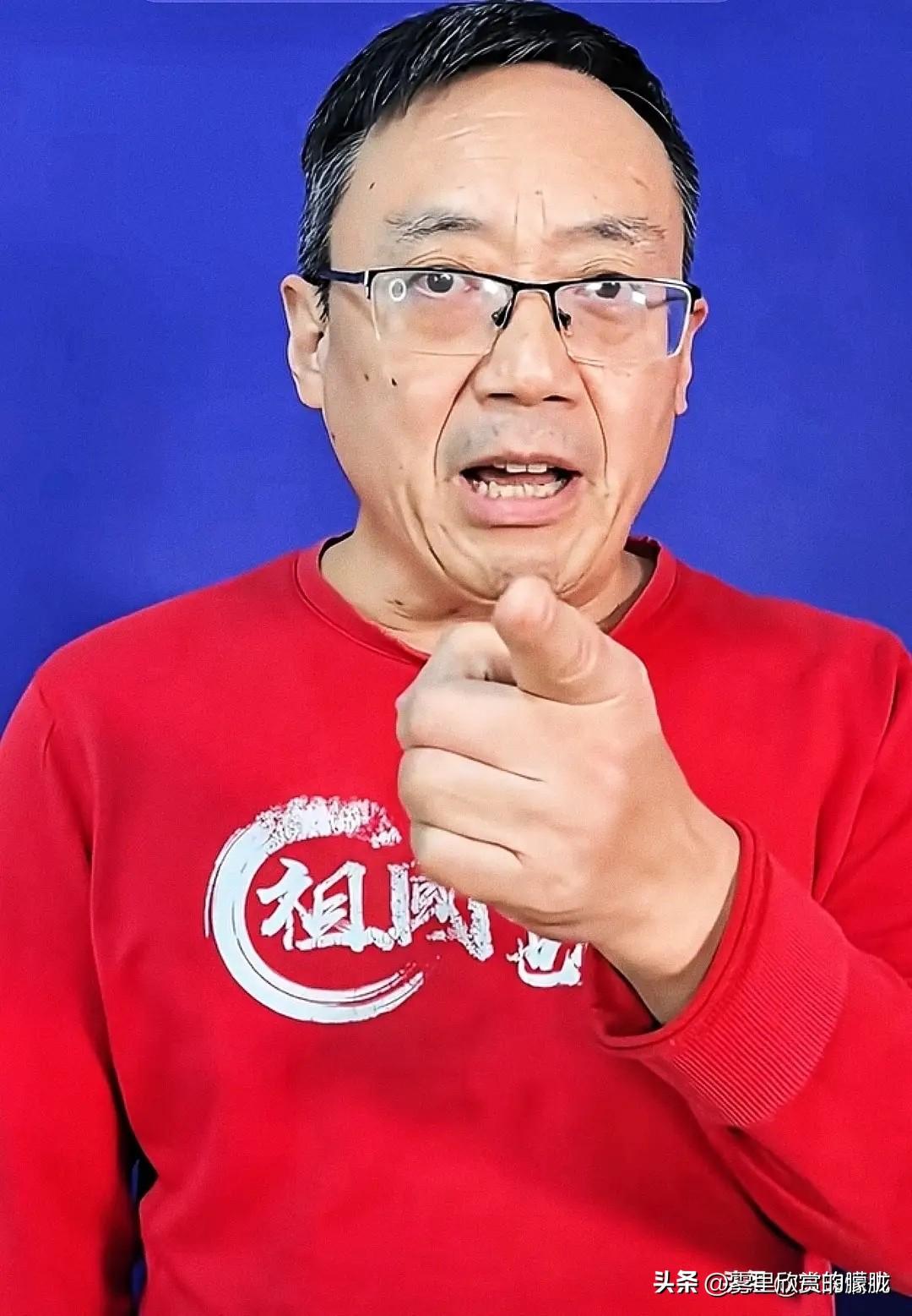 汤家凤怒斥：你们在对人民犯罪！这句话戳心。

今早刷到汤家凤发的那条动态，看完心