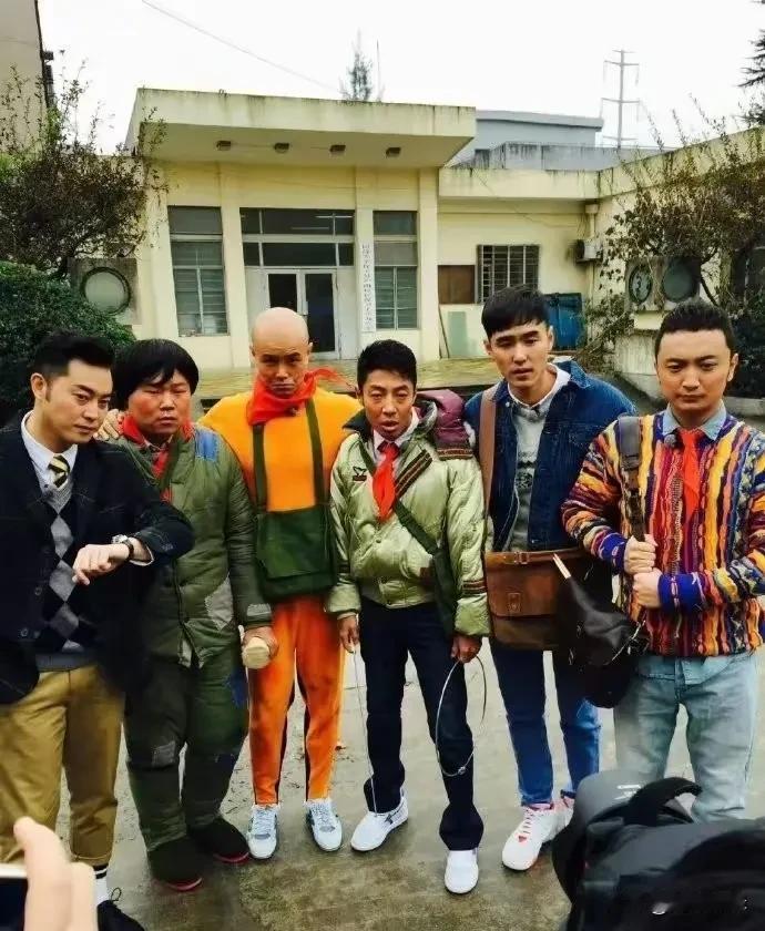 第一次看到这张照片的时候，感觉有点儿滑稽。不知道是真实的情况是这样。还是图片处理