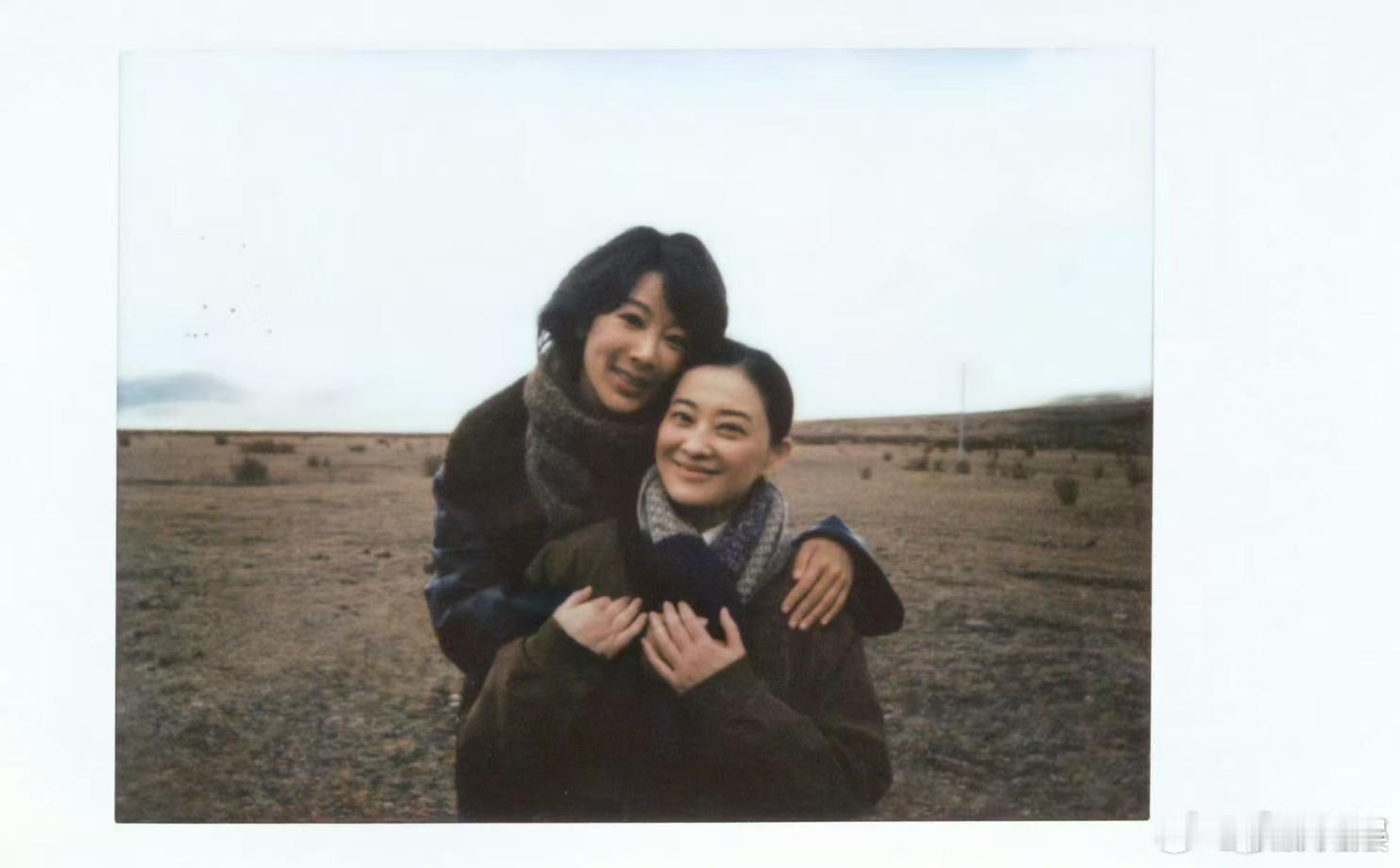 杨紫梅婷拍立得合照杨紫梅婷合照杨紫梅婷拍立得合照，不错，[期待][期待][期待]