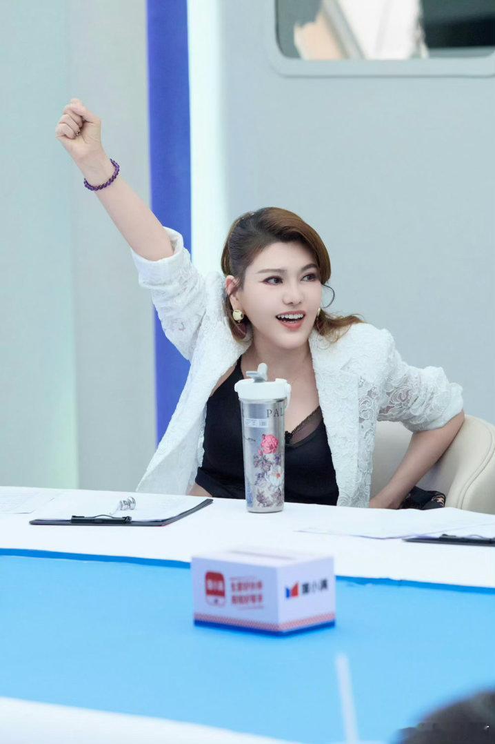 乘风2026姐疑答惑姐姐们来答疑解惑了！姐姐们都有自己的成长旅程，也有一定阅历的