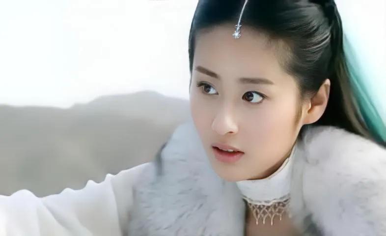 大哥，大哥，太阳快下山了，咱们回去吧，我很快乐，这一生我已经够了。每次看到这一段