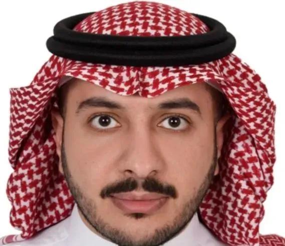 霍尔木兹海峡被彻底放弃了！25艘巨型油轮突然集体掉头，彻底绕开危险重重的霍尔木兹