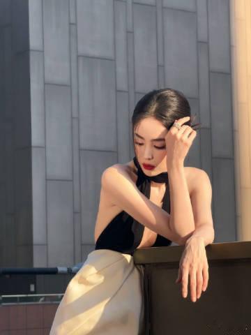 #娜扎生图# 娜扎这身材和颜值简直鲨疯了！[赢牛奶] 尤其是娜扎的生图一直都特别