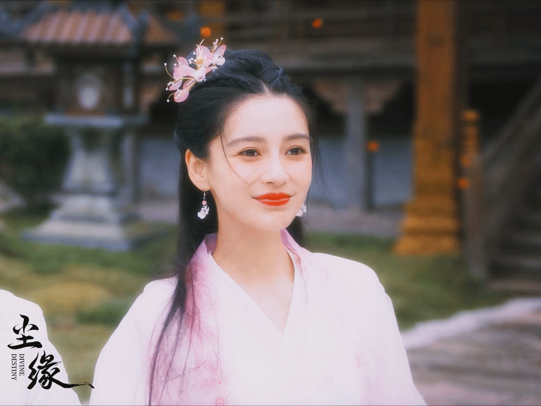 angelababy angelababy “神明赋予万物至生命，你赋予我深情而
