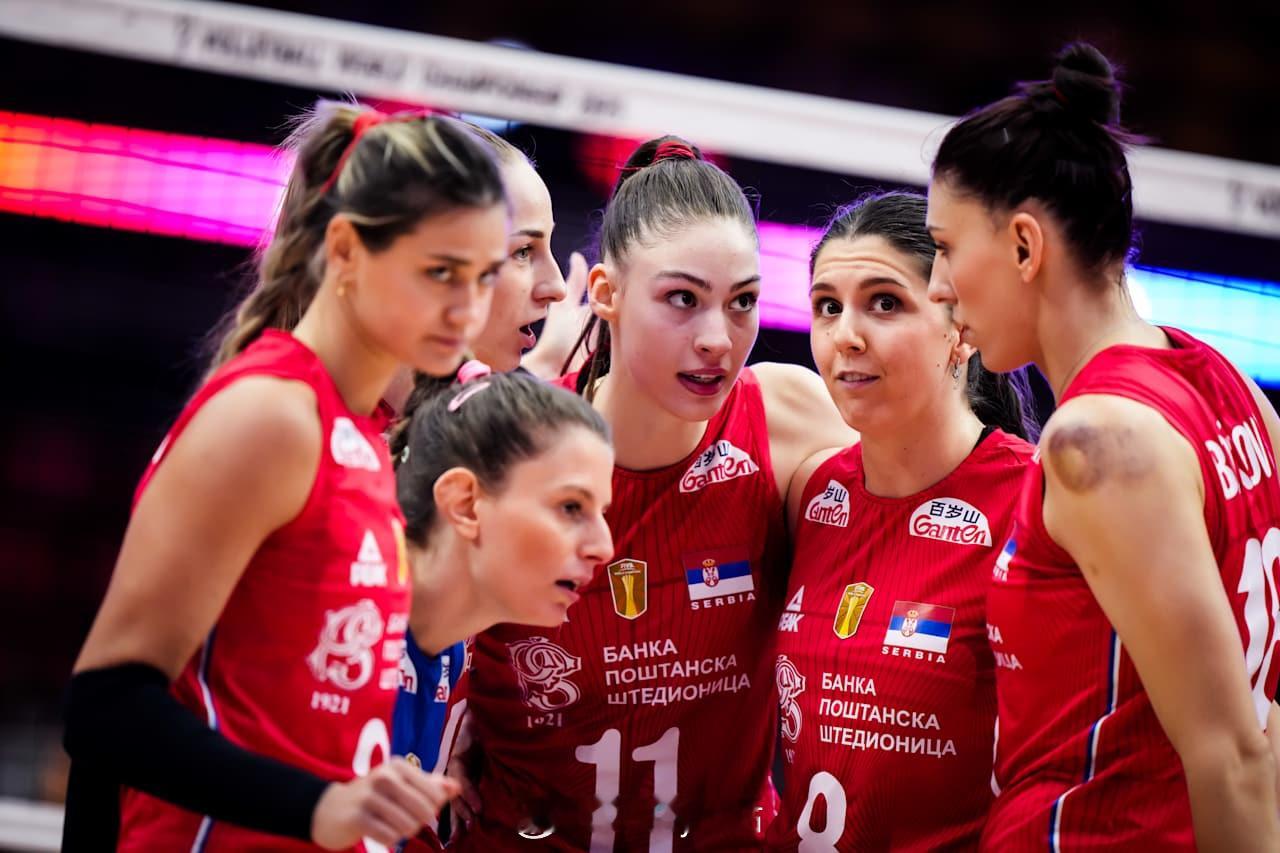 2025年女排世锦赛小组赛H组第一轮，塞尔维亚女排3-0乌克兰女排（25-21 